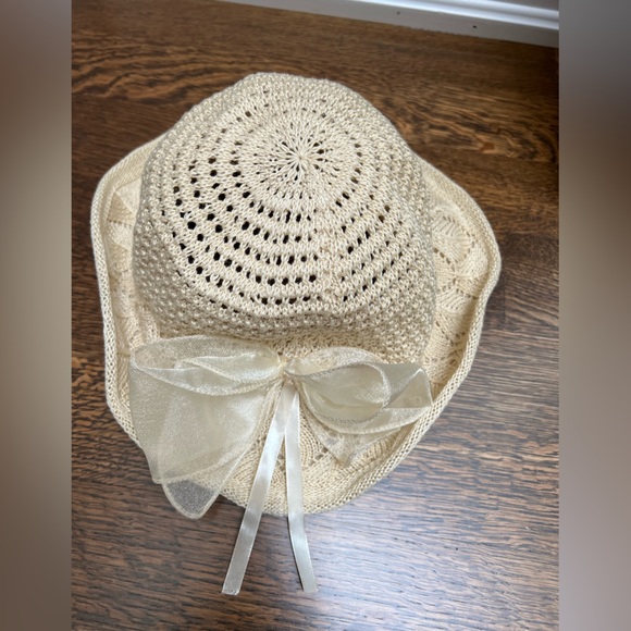 Vintage Beach Crochet Woven Beige Bow Floppy Hat Women’s Adult Size Feminine - Picture 7 of 16